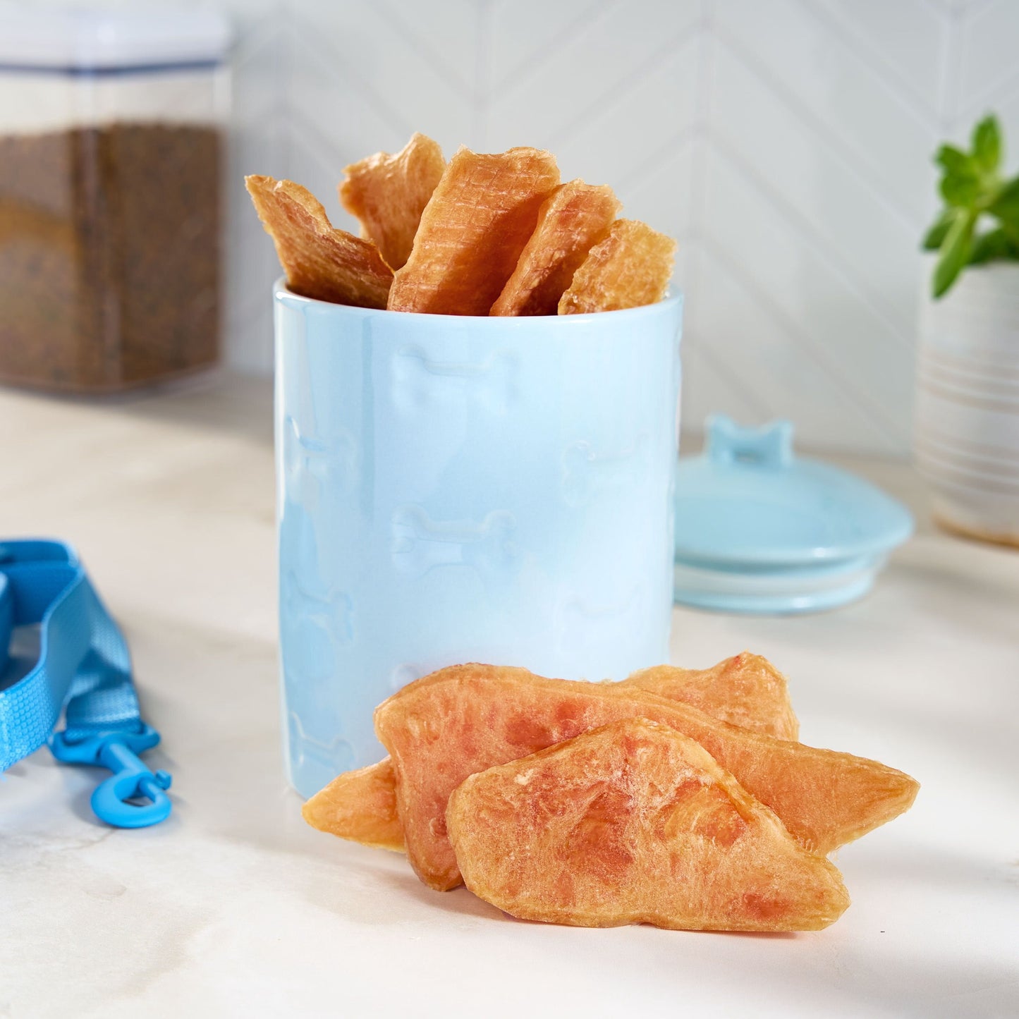Member's Mark Chicken Jerky Recipe Dog Treats, 48 oz.