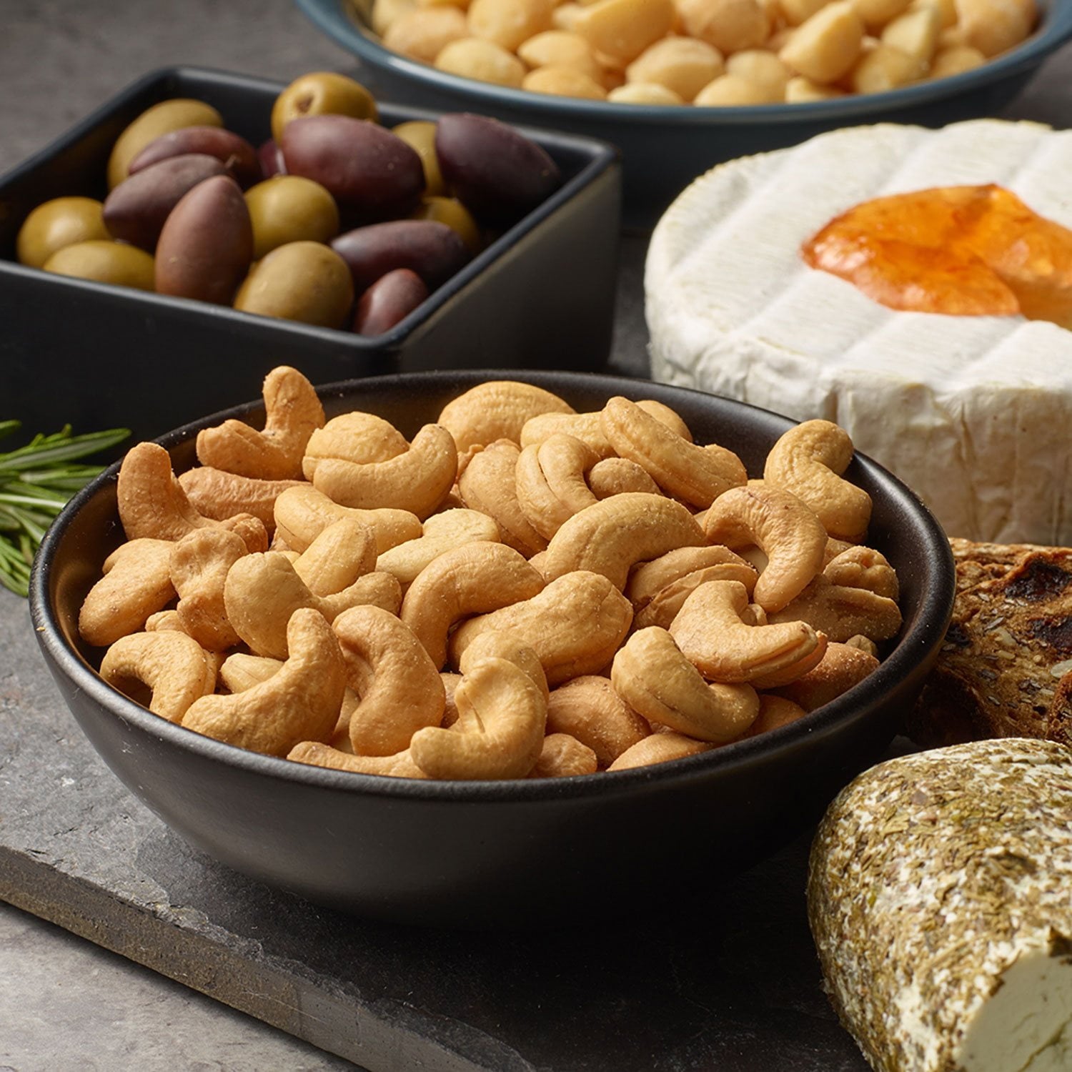 Member's Mark Lightly Salted Whole Cashews, 33 oz.