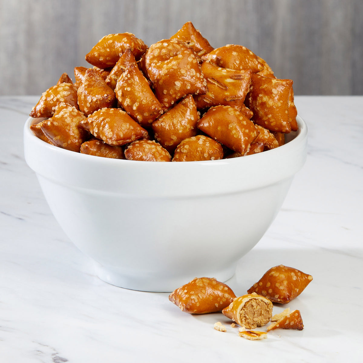 KIRKLAND SIGNATURE PEANUT BUTTER PRETZELS 55 OZ