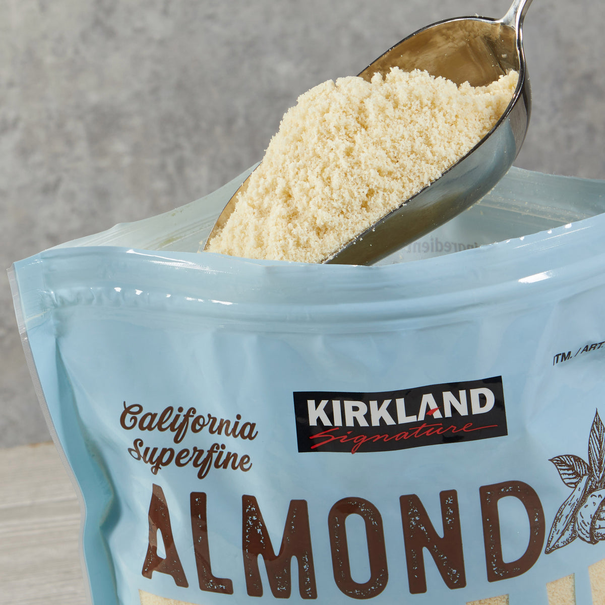 KIRKLAND SIGNATURE 3 LB BLANCHED ALMOND FLOUR