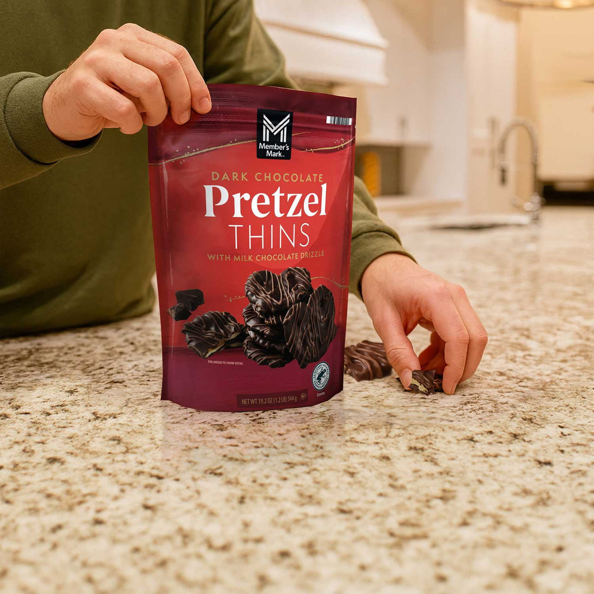 Member's Mark Dark Chocolate Pretzel Thins, 19.2 oz.