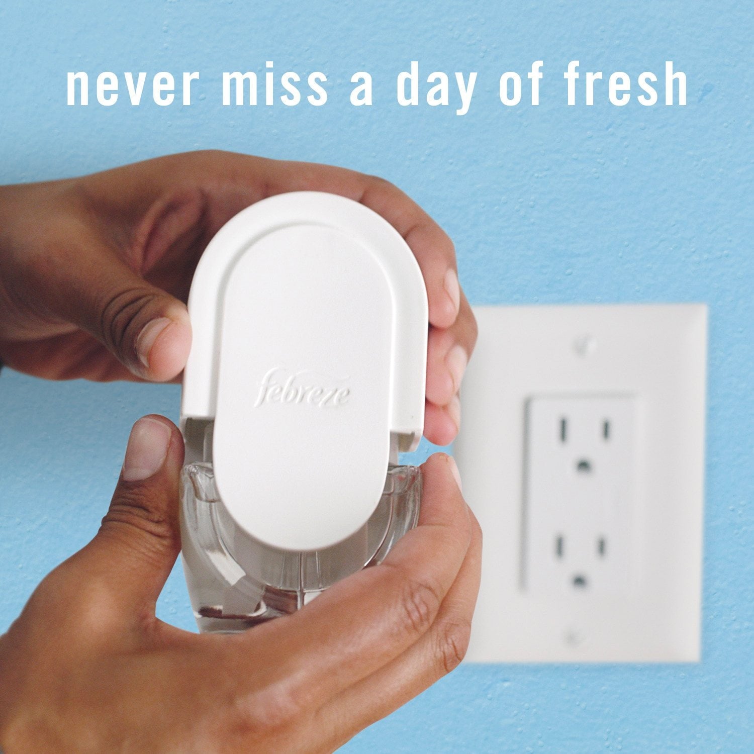 Febreze Plug Air Freshener, Mediterranean Lavender + Linen & Sky, 5 refills, 4.35 fl. oz.