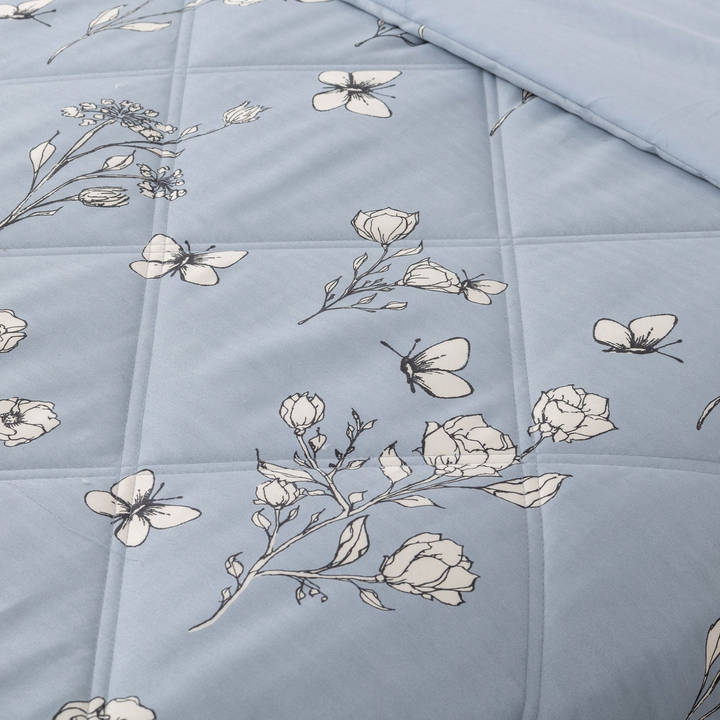 BERKSHIRE DOWN ALTERNATIVE KING BLANKET