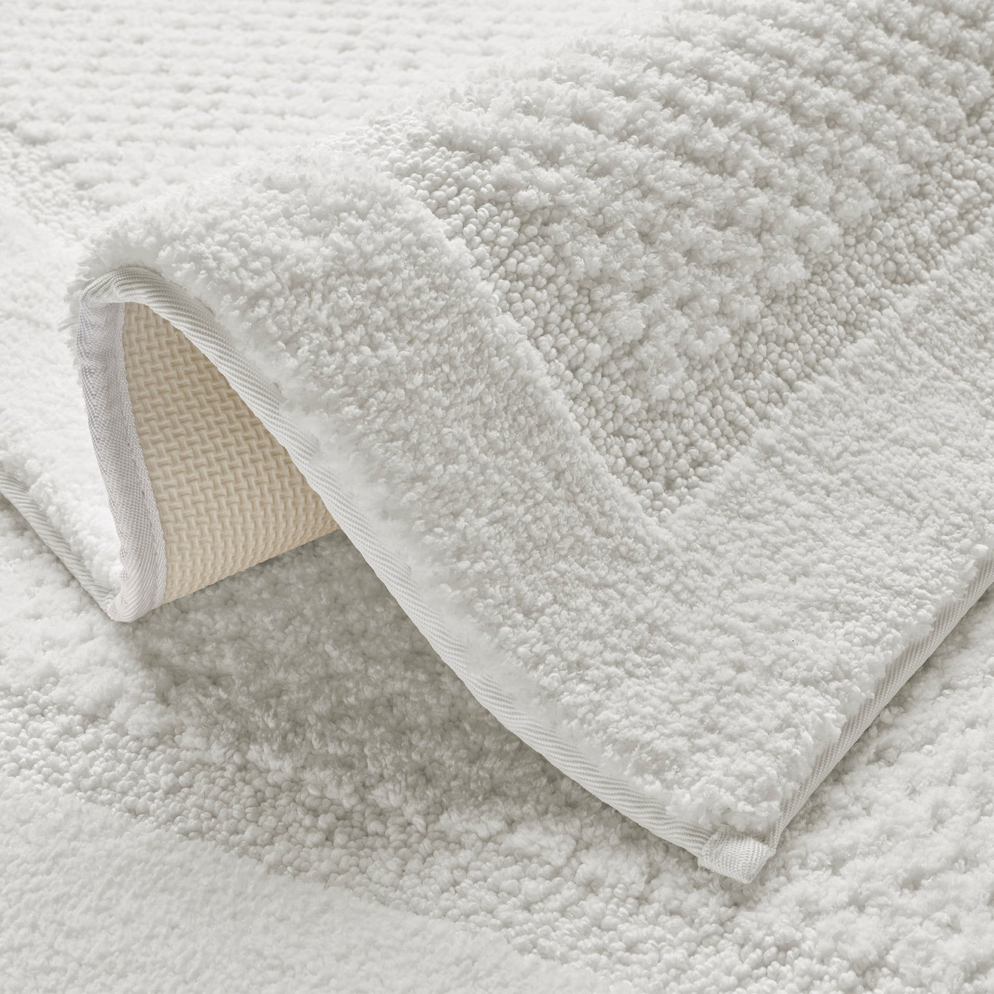 PURELY INDULGENT EVERYDAY BATH MAT