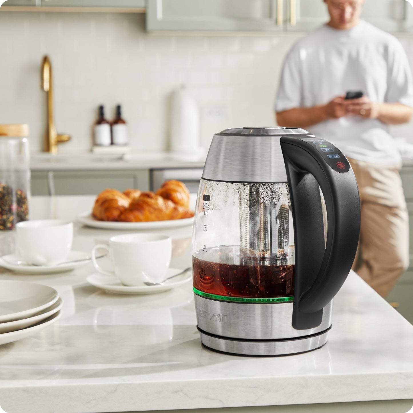 CHEFMAN KETTLE 1.8 LTR W/ TEA INFUSER