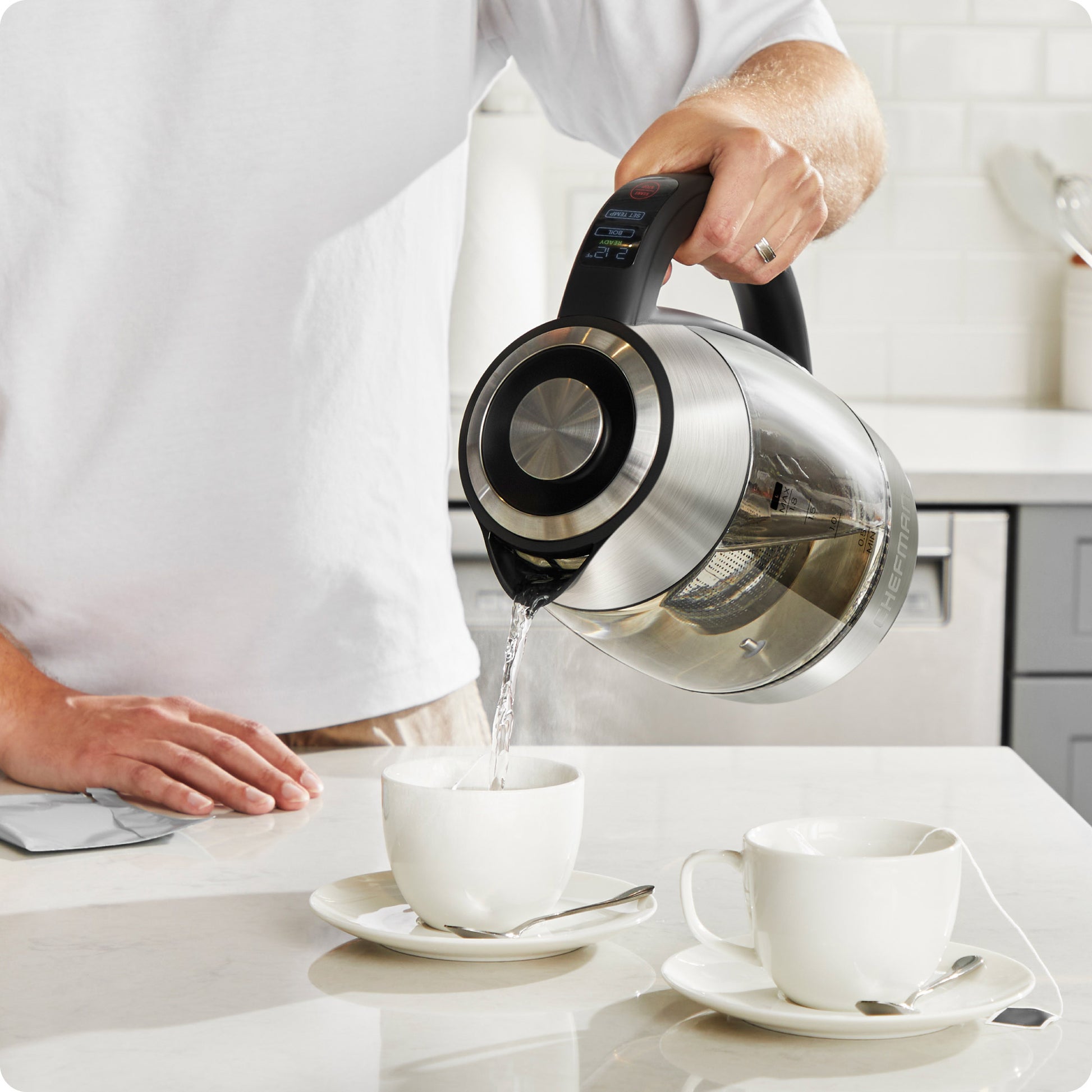 CHEFMAN KETTLE 1.8 LTR W/ TEA INFUSER