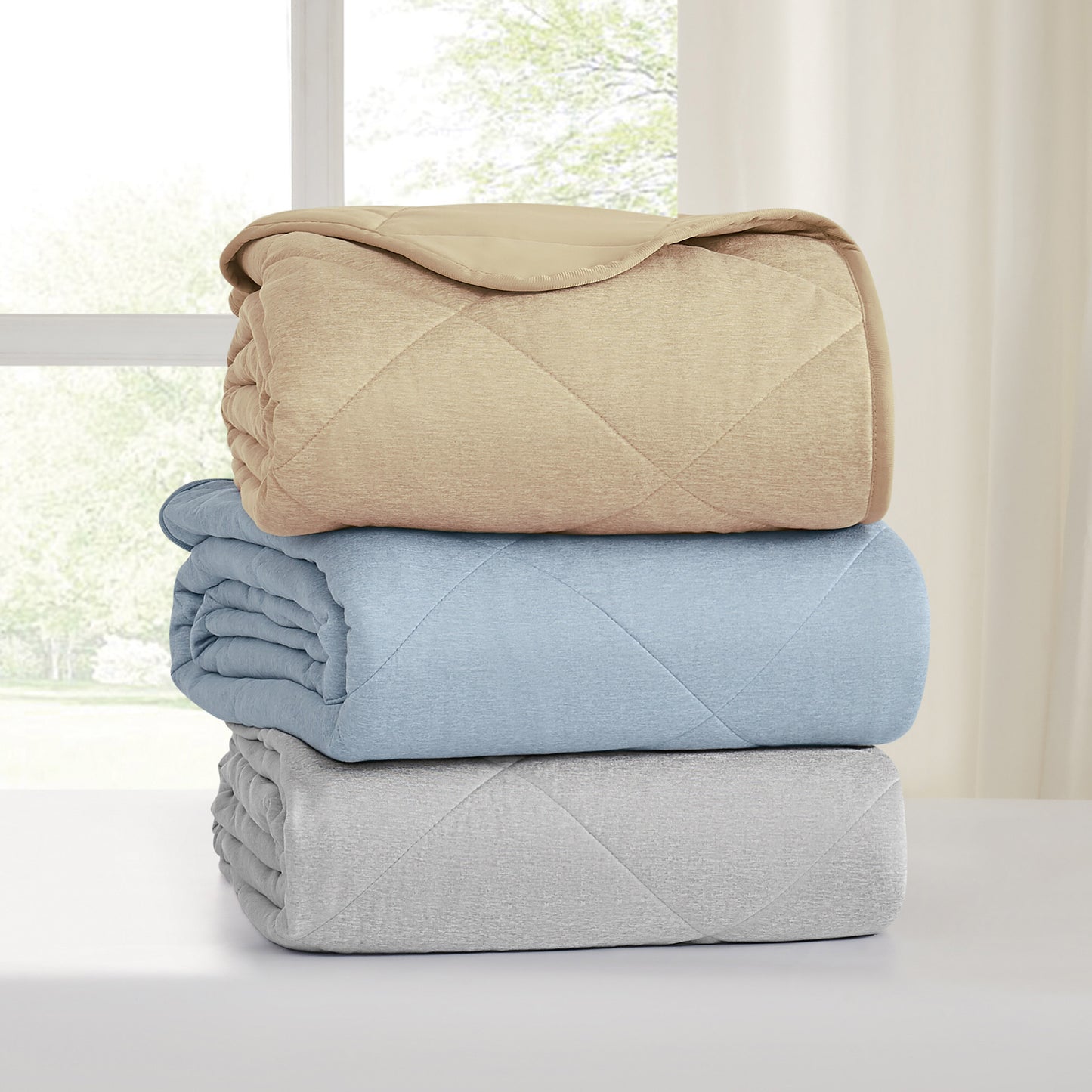 BERKSHIRE DOWN ALTERNATIVE KING BLANKET
