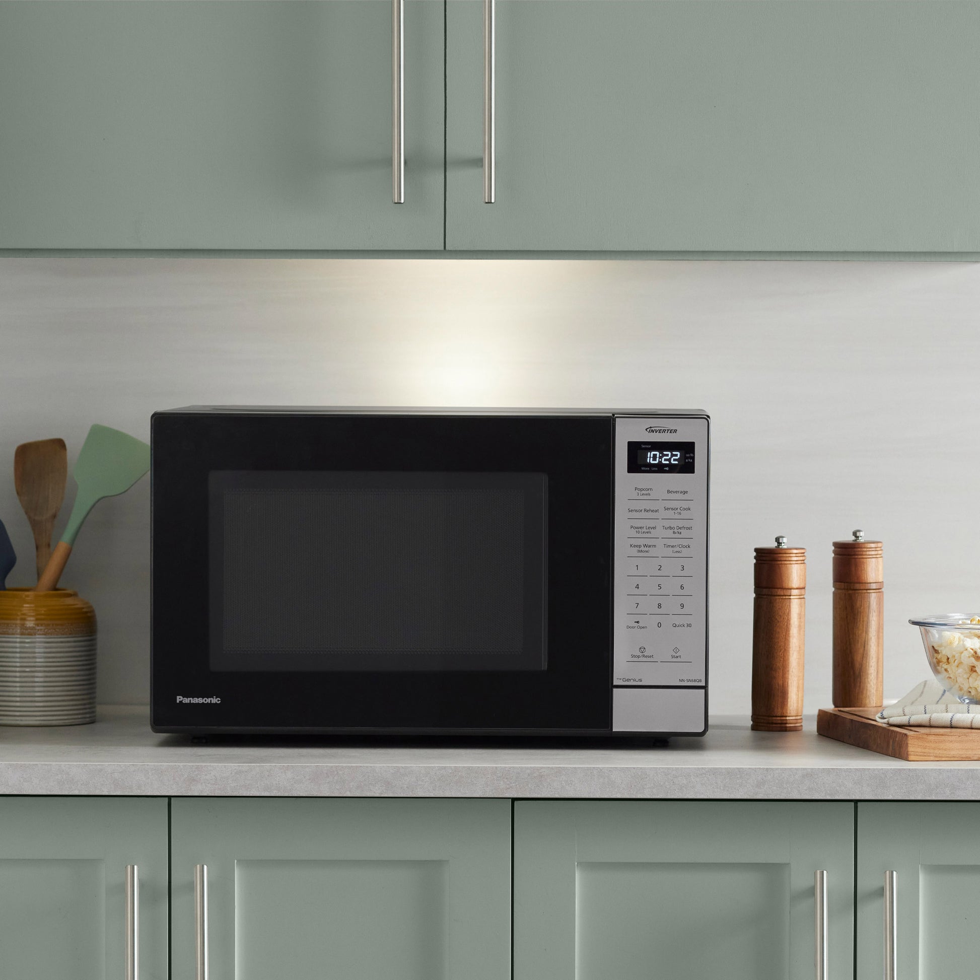 PANASONIC 1.2 CU FT MICROWAVE