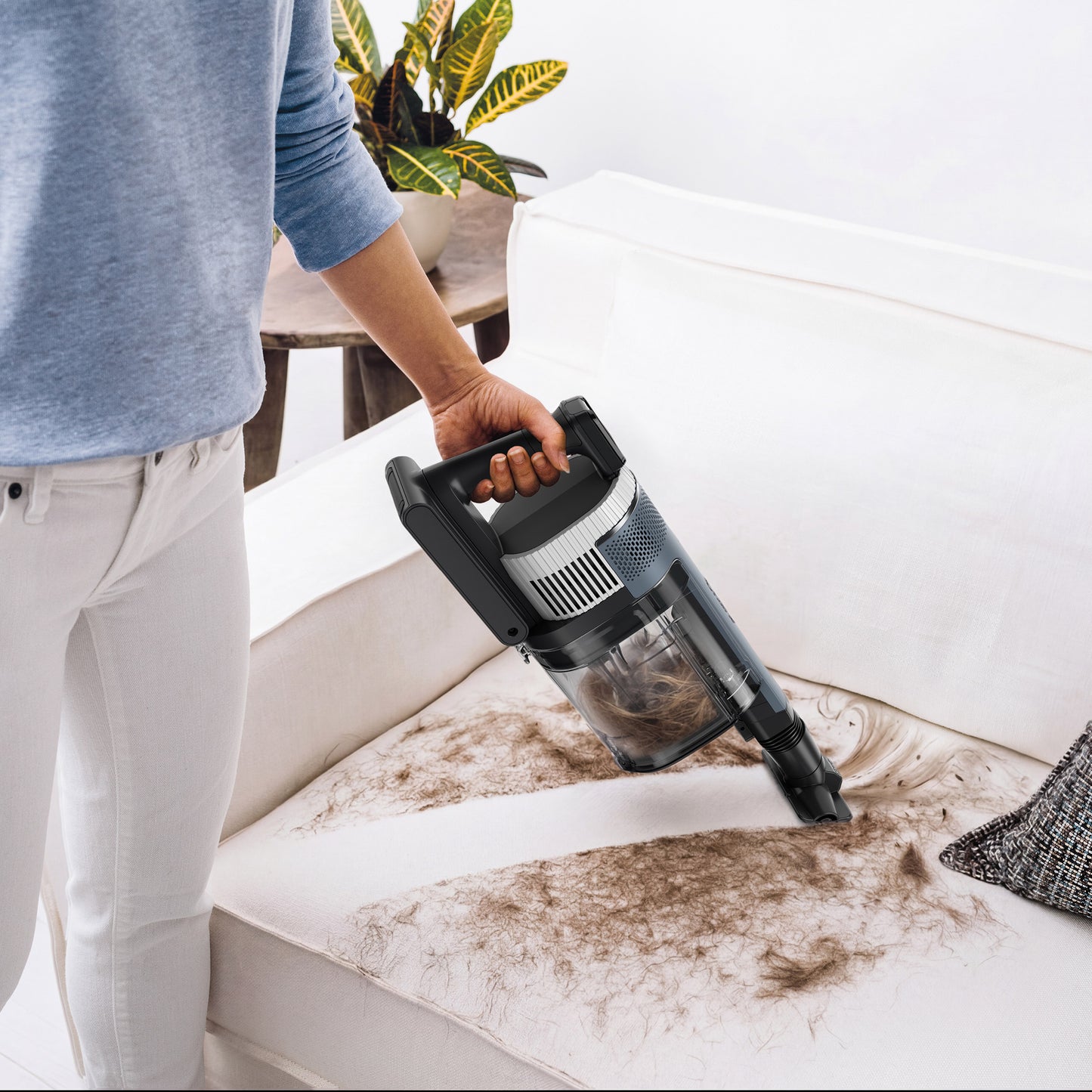 SHARK STRATOS STICK VACUUM W/DUOCLEAN & POWERFINS