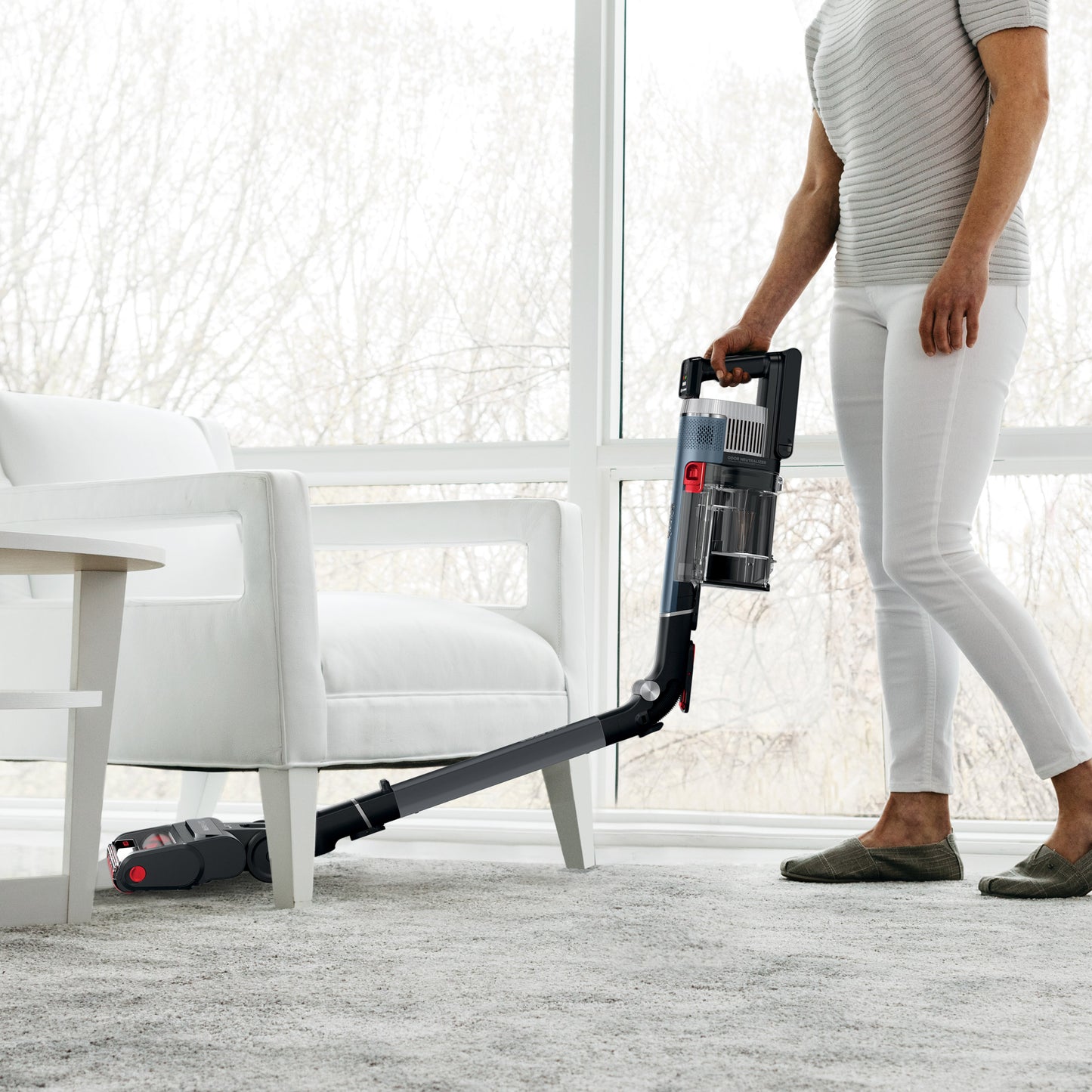 SHARK STRATOS STICK VACUUM W/DUOCLEAN & POWERFINS