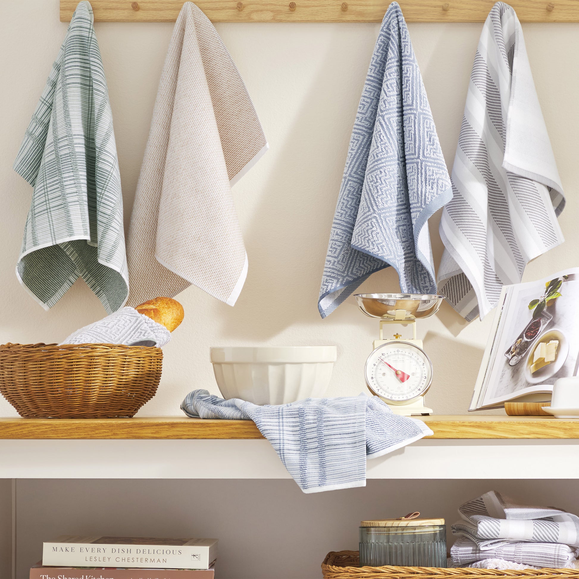 GRANDEUR HOSPITALITY HAND TOWEL 12PK • 513 GSM
