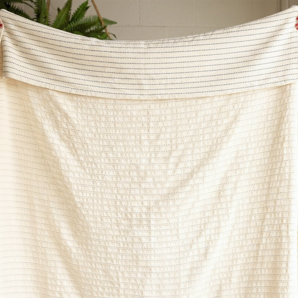 AVOCADO KNOTTED STRIPE THROW