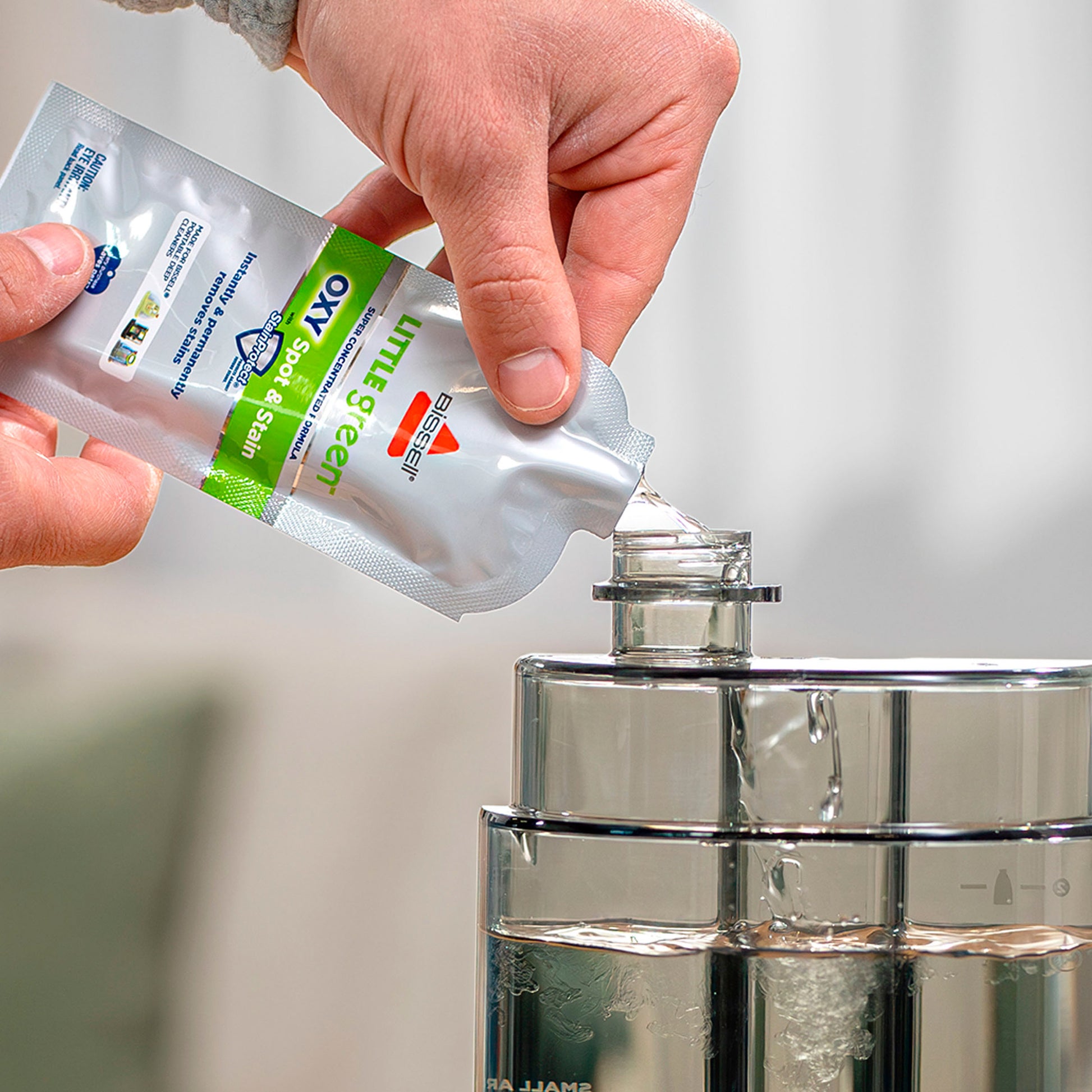 BISSELL LITTLE GREEN MULTICLEAN PORTABLE DEEP CLEANER ^