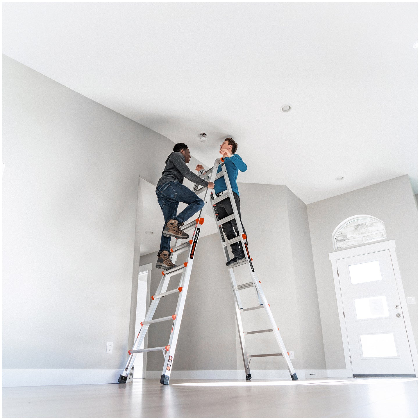 LITTLE GIANT LADDER WITH RACK