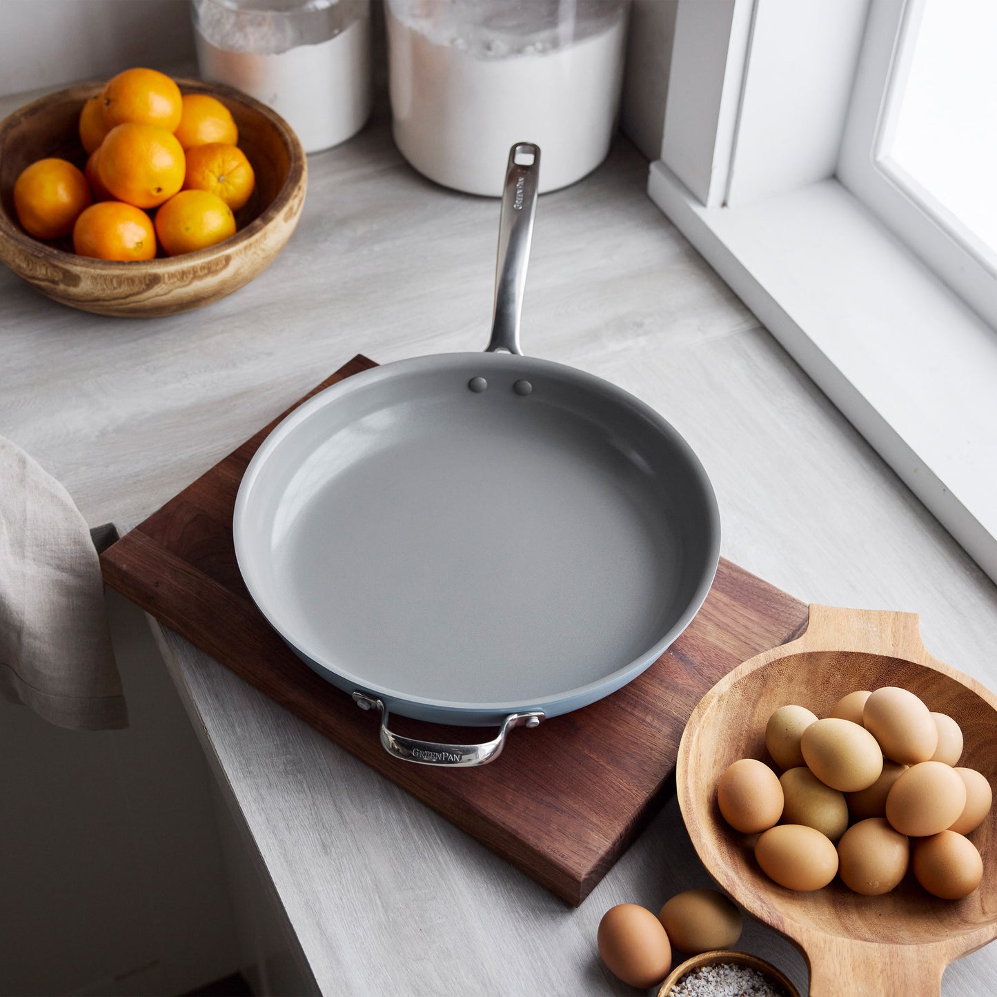 GREENPAN "THE BIG FRY" 14" FRYPAN