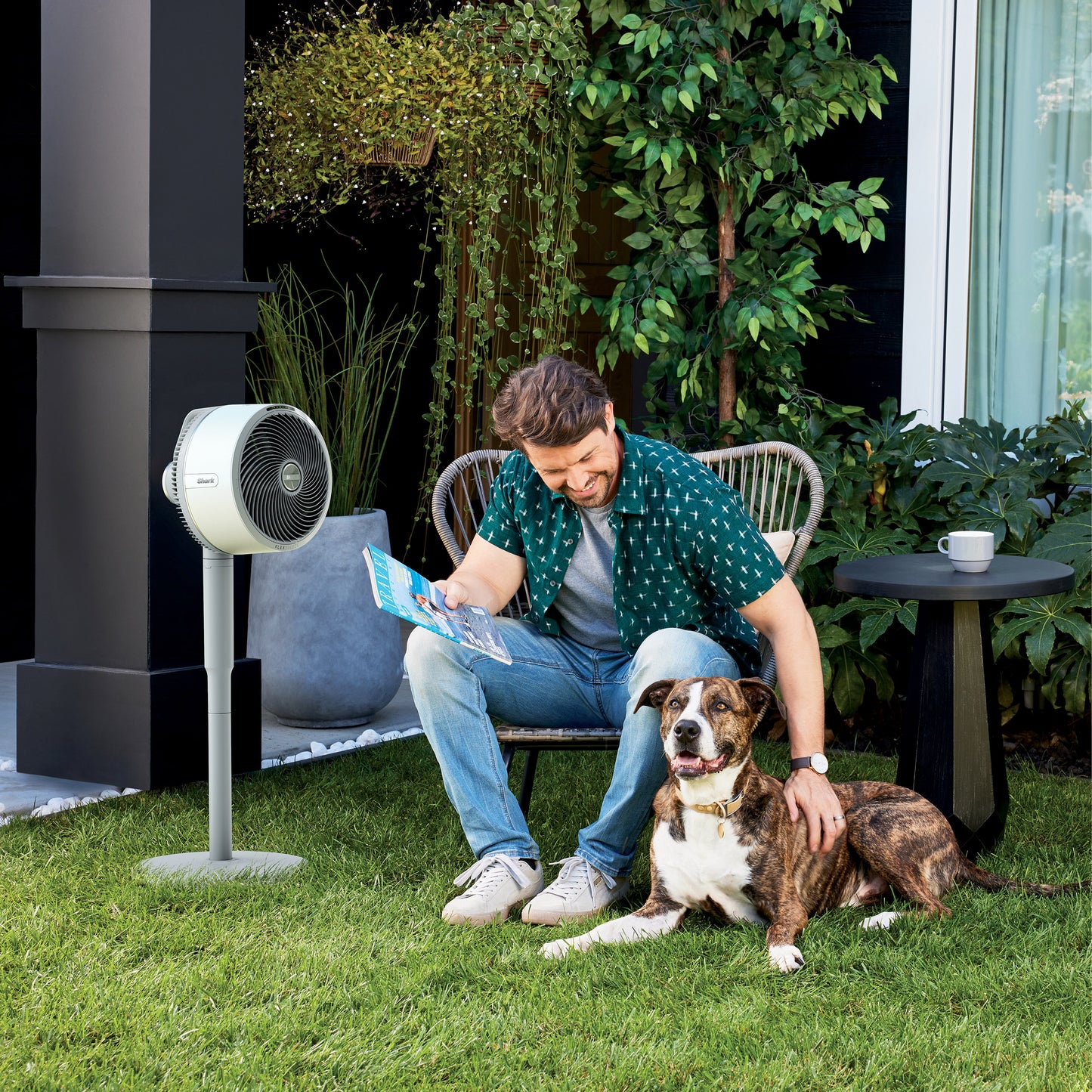 SHARK FLEXBREEZE CORDLESS FAN WITH MISTING ATTACHMENT
