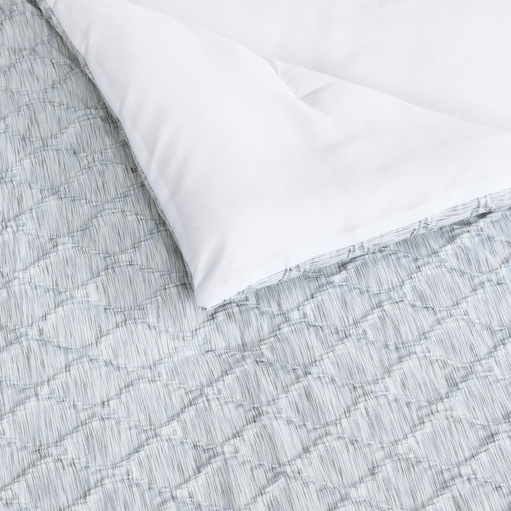 JENNIFER ADAMS COMFORTER SET 3 PIECE QUEEN