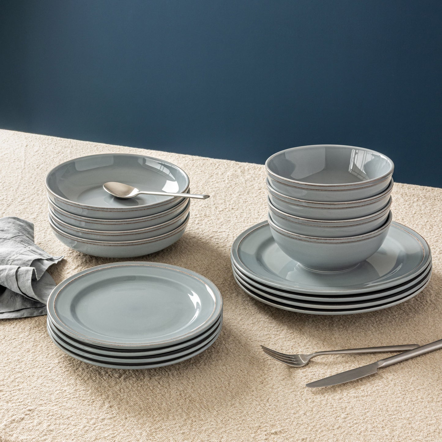 OVERANDBACK 16-PIECE LAKE COMO DINNERWARE SET