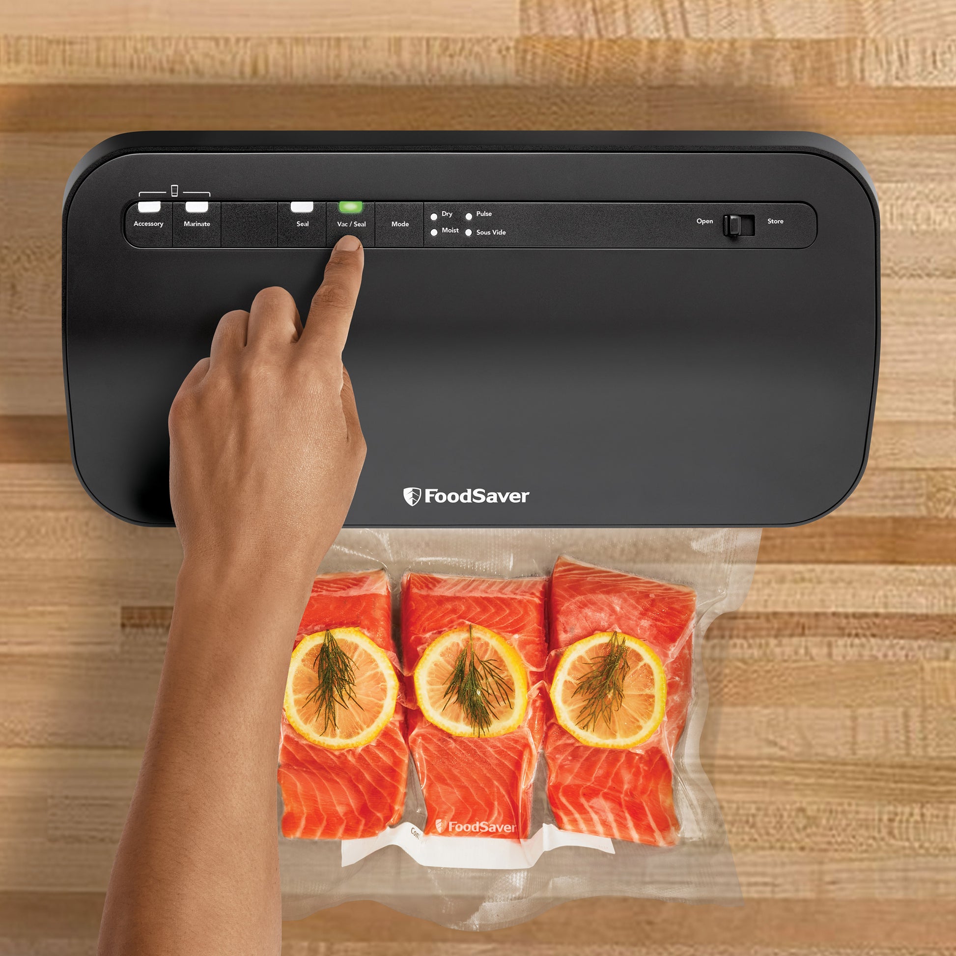FOODSAVER VS2295 VACUUM SEALER MACHINE WITH BAGS & CONTAINER