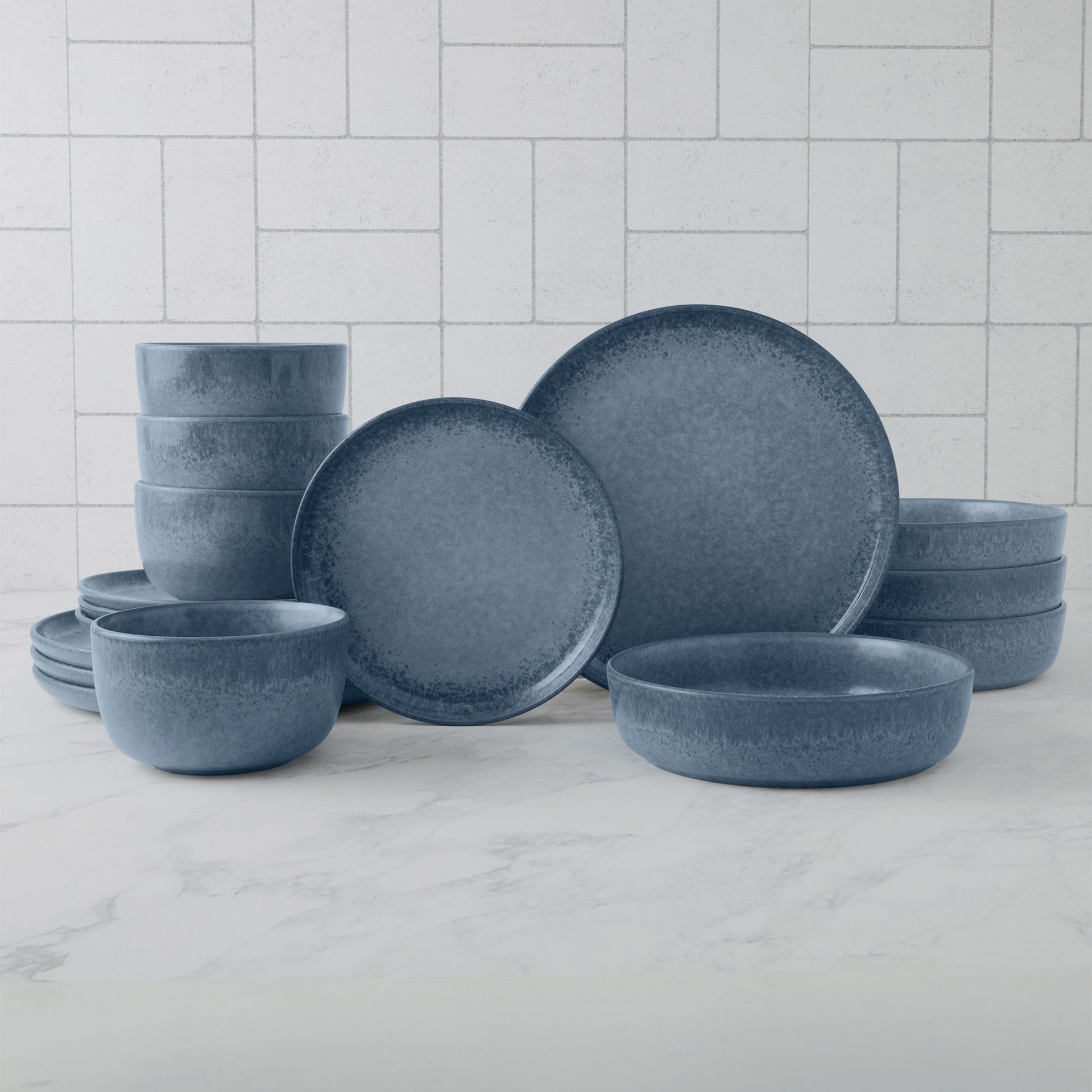 DENMARK 16-PIECE KAMILAH DINNERWARE SET