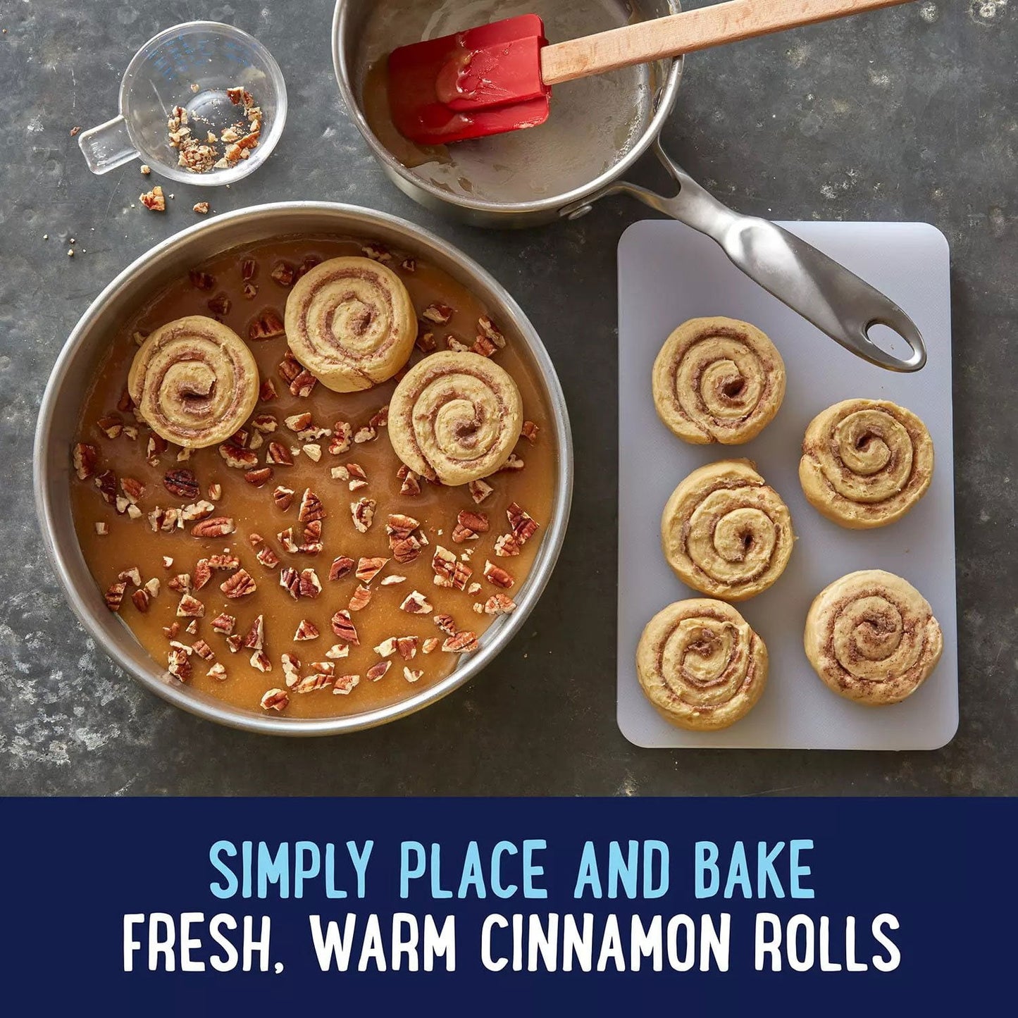 Pillsbury Cinnamon Rolls with Cinnabon Icing 13 oz., 4 pk.