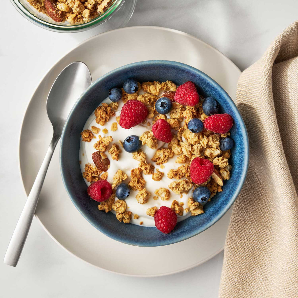 Member's Mark Honey Almond Granola, 32 oz.
