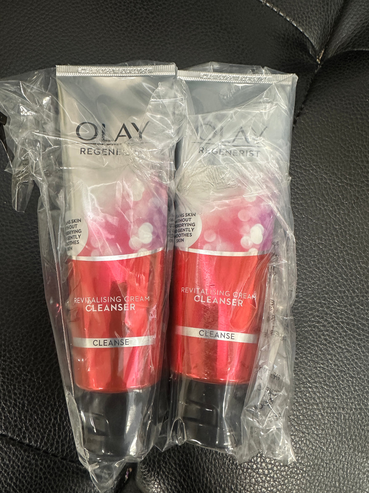 Olay Regenerist Advanced Revitalizing Face Wash Cleanser, 100g