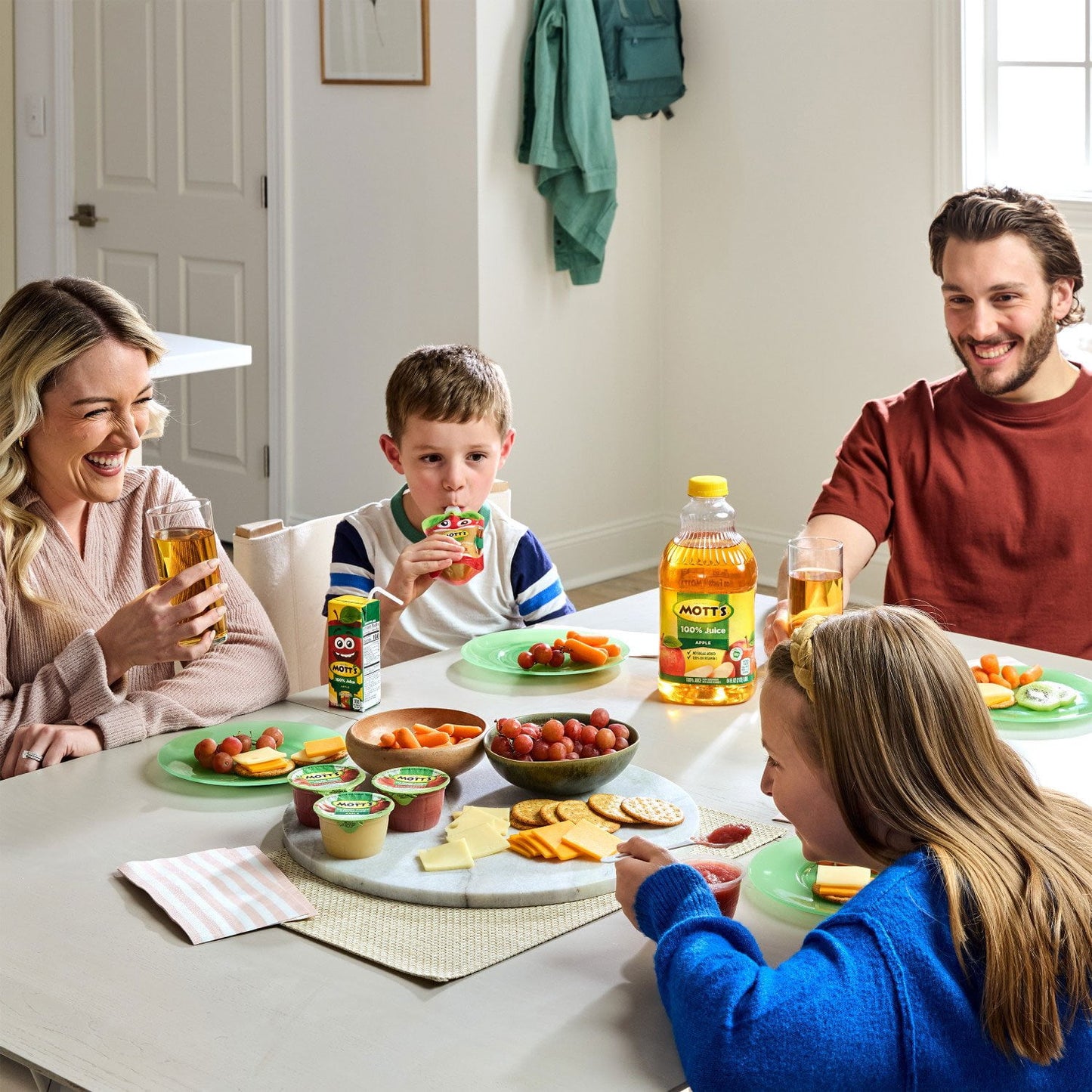 Mott's 100% Apple Juice 86 fl. oz., 2 pk.